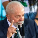 Lula cobra Lulinha sobre ligação com "Careca do INSS" e compara com sua prisão: "Se tiver algo, vai pagar o preço"